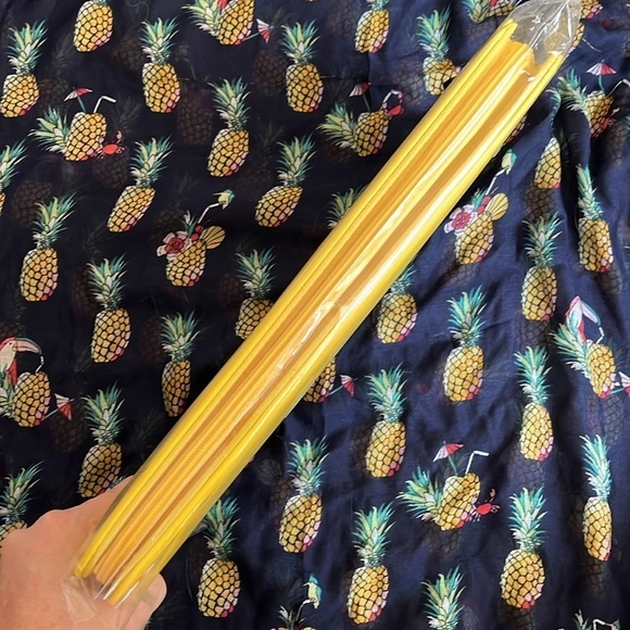 Brand New Yellow Trading Card Zipper Binder Premium Football Baseball Cards - Picture 7 of 14